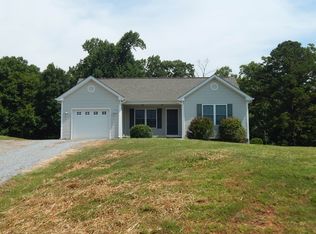 151 Oak Spring Ln, Madison Heights, VA 24572