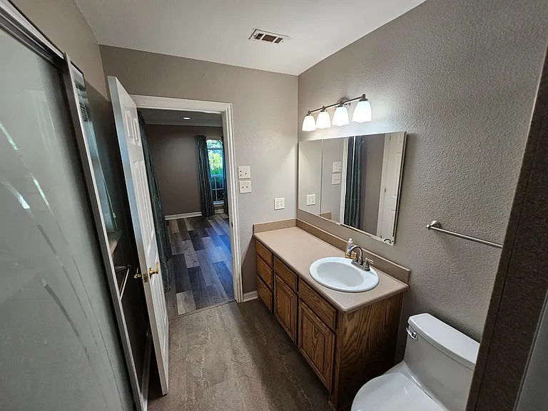 405 Atkerson Ln — Photo 26