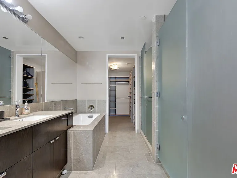 6250 Hollywood Blvd #6F — Photo 18