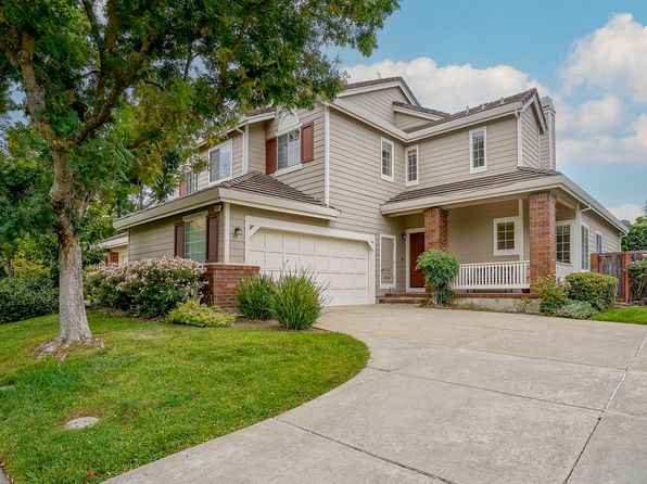 903 Arrowhead Ter