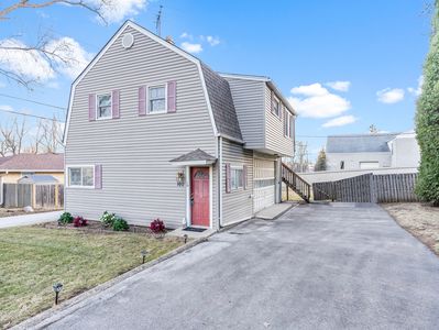 102 Park St, Willow Springs, IL, 60480