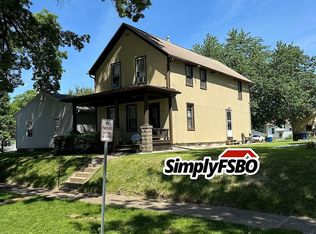 209 17th Ave, Moline, IL 61265