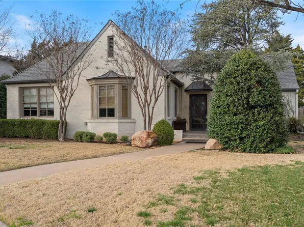 1211 Tedford Way, Nichols Hills, OK 73116