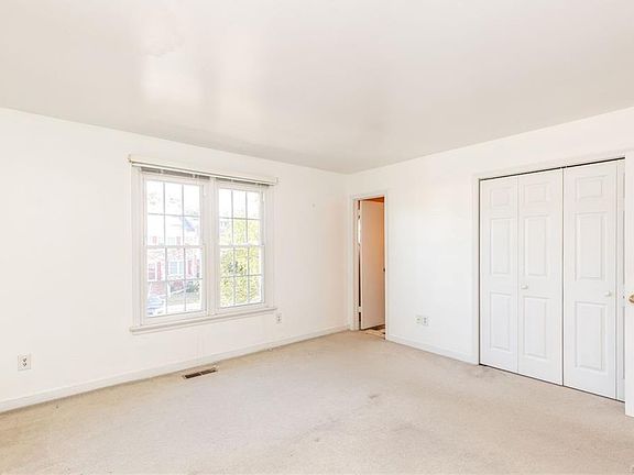4th image of 2217 Foxborough Dr #2217