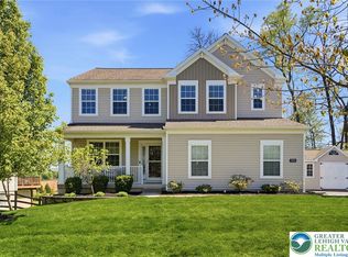 9206 Windy Bush Ln, Breinigsville, PA 18031