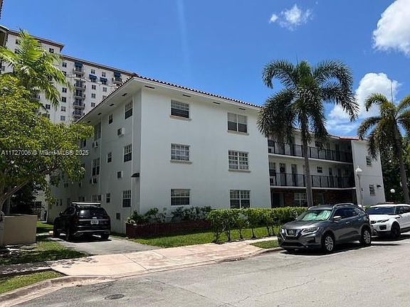 2nd image of 318 Majorca Ave #104