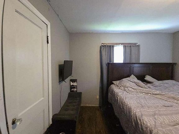 3rd image of 1507 Jackson Ave