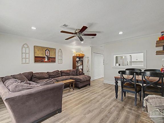 2nd image of 1307 Foxborough Dr