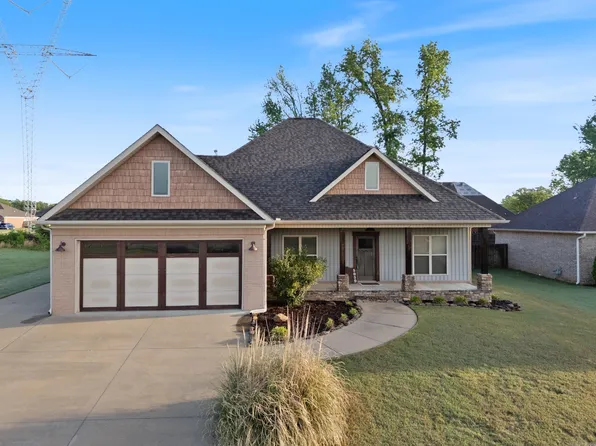 5050 Trinity Crossing Dr, Conway, AR 72034