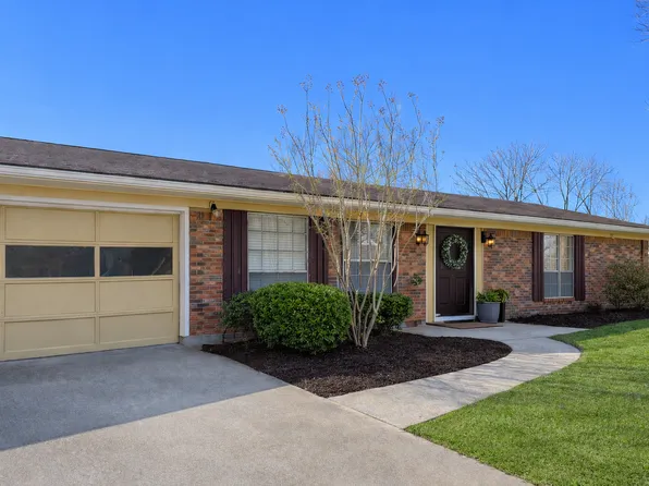 205 Dogwood Dr, Starkville, MS 39759