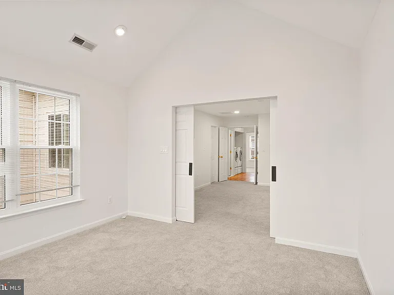 42685 Rolling Rock Sq — Photo 28