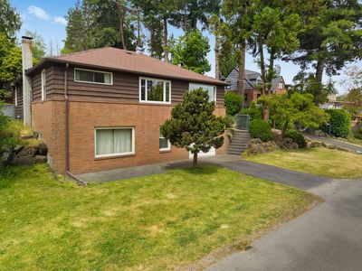 10323 48th Ave NE, Seattle, WA, 98125