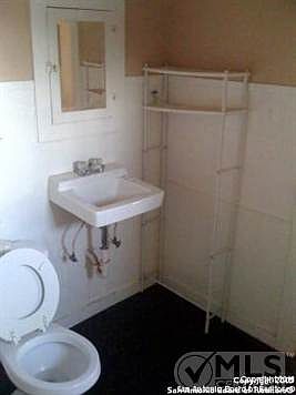 4th image of 402 W Mulberry Ave APT 9