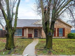 1910 Uvalde St, Mesquite, TX 75150