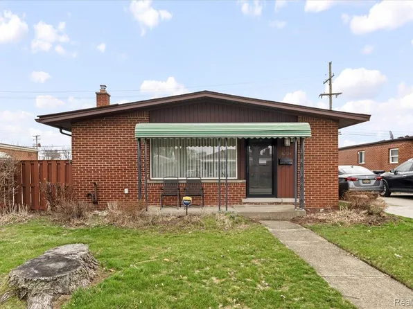 30124 Garry Ave, Madison Heights, MI 48071