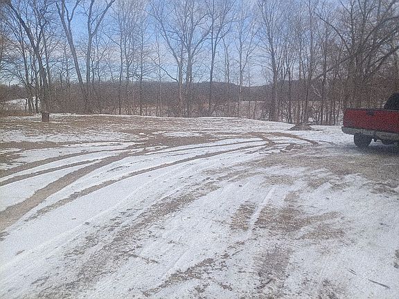 4th image of 22529 N Creek Rd