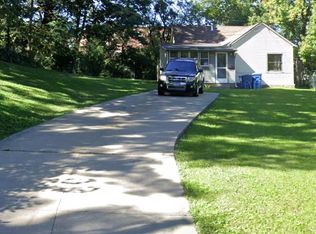 917 Monroe Ave, Dixon, IL 61021