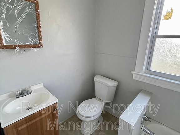 3rd image of 4162 E 120th St