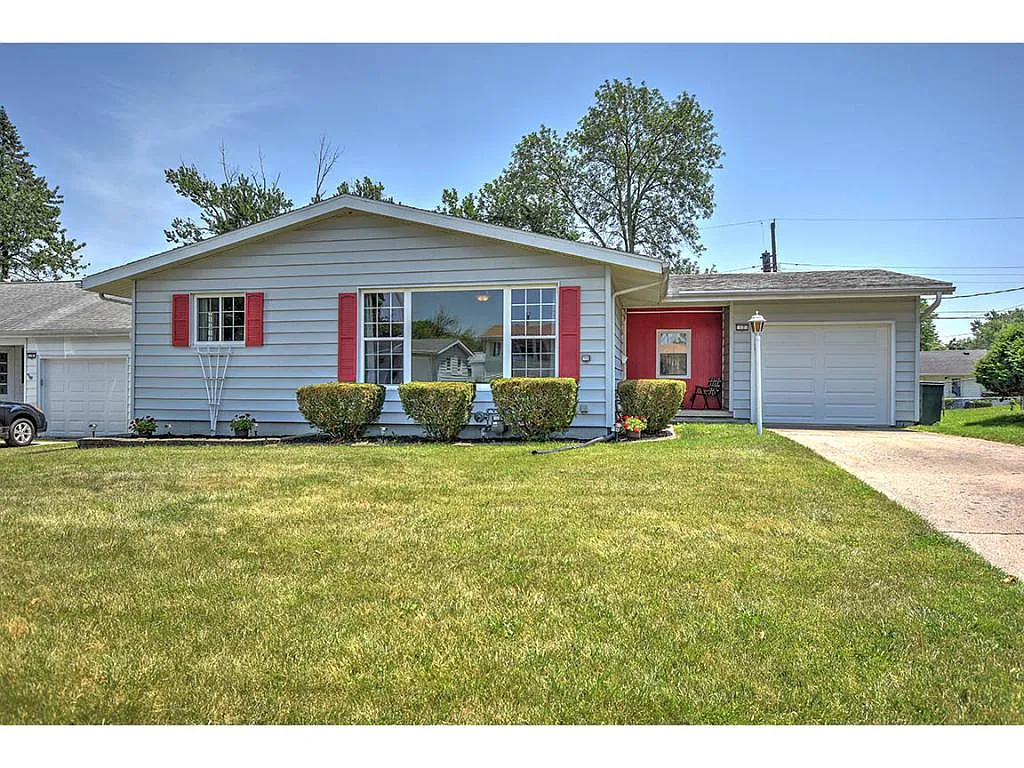 17 Ridge Dr photo 1