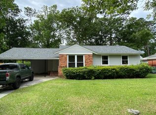 2343 Camelia Ct, Savannah, GA 31404