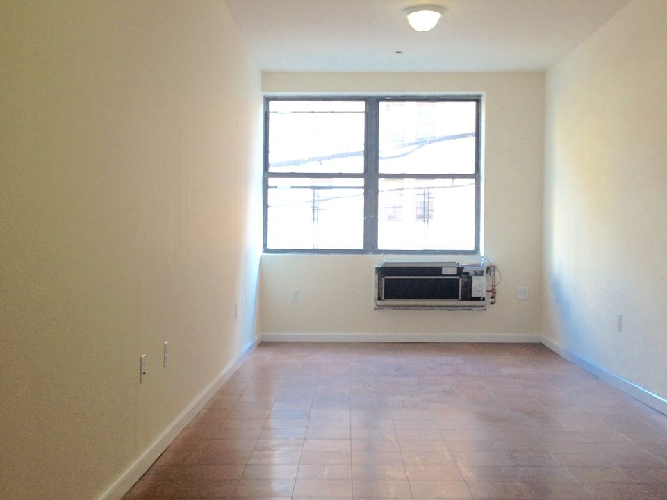 1st image of 523 Prospect Pl APT 213