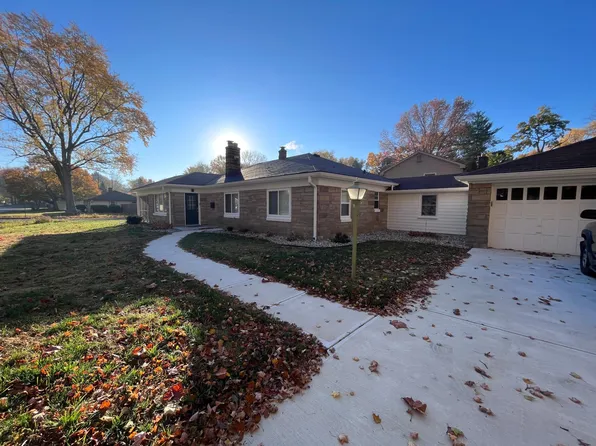 2233 E Northgate St, Indianapolis, IN 46220