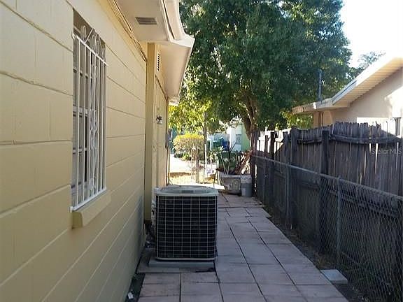 4th image of 10411 N Altman St