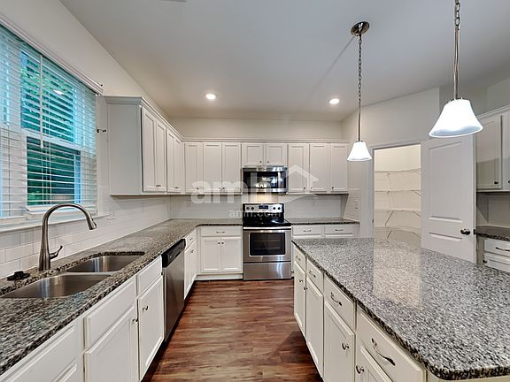 4th image of 3587 Okelly Dr