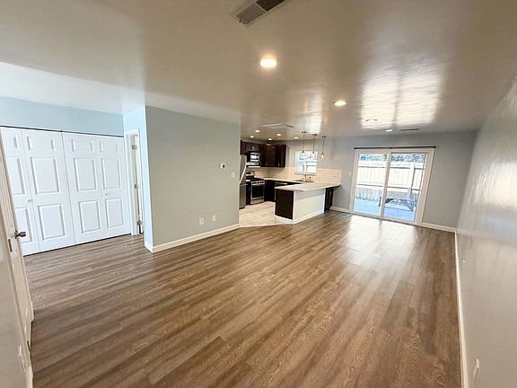 4th image of 2705 Sood Rd APT F