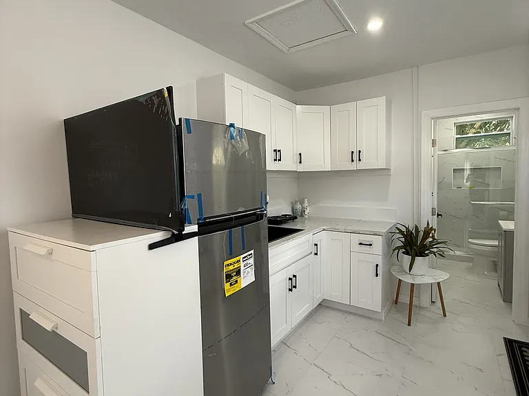 800 Tuscaloosa St #1 — Photo 4