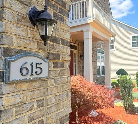 2nd image of 615 Cranston Ave