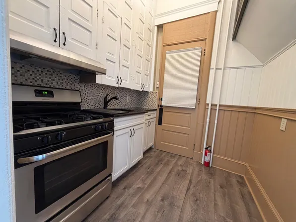 22 N 2nd St APT 1B, Easton, PA 18042