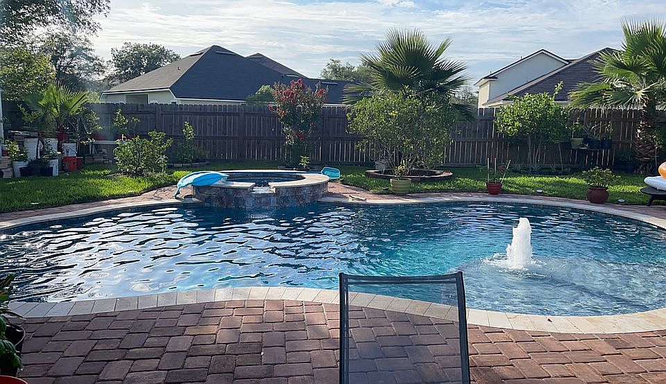 1st image of 12651 Willow Springs Ct