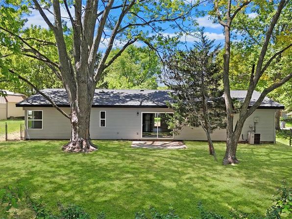 412 Harpers Ferry Rd, Shiloh, IL 62221