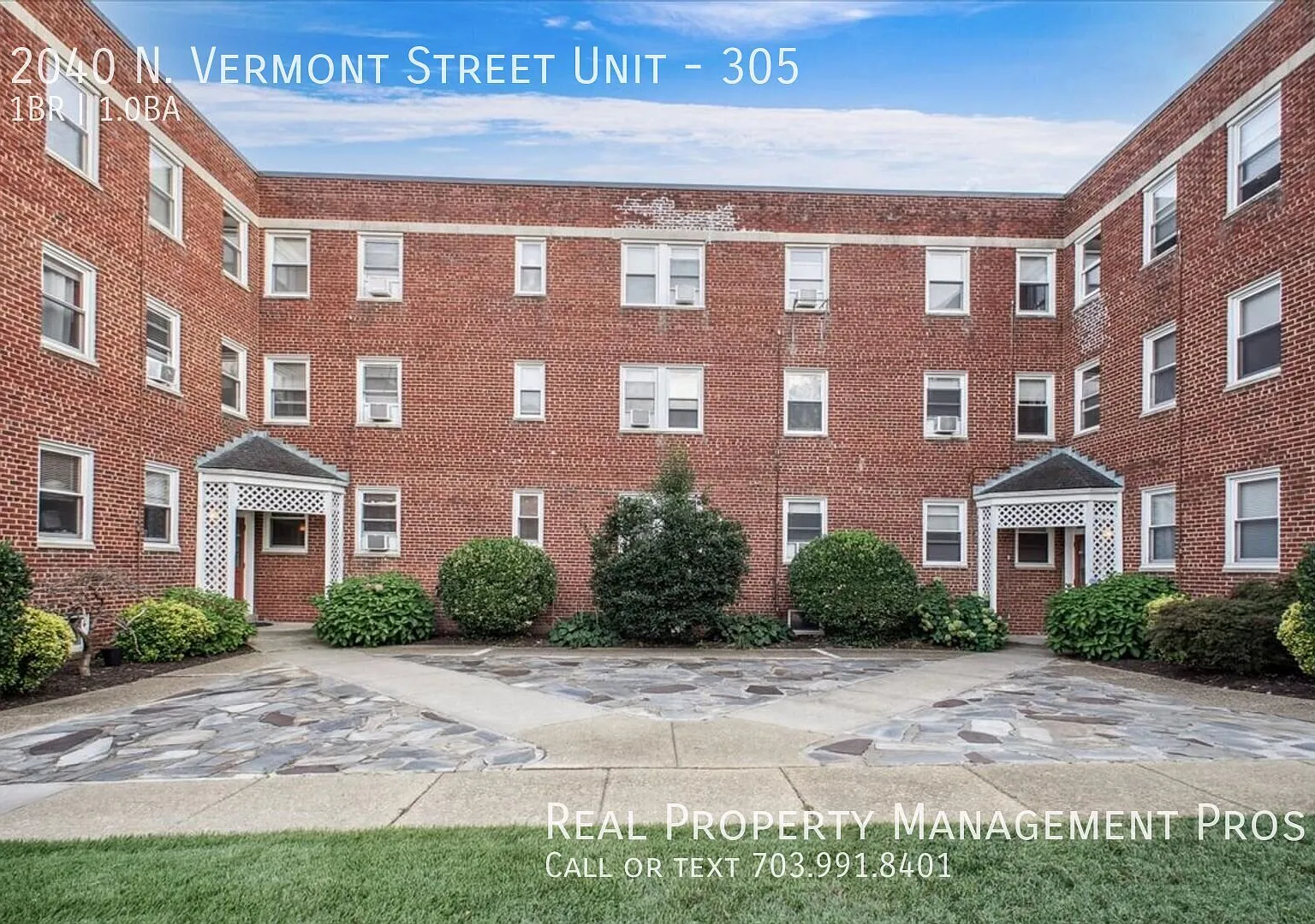 Just Renovated Top-Floor Corner Unit- Utilities Included! — Photo 1