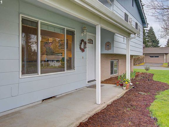 2nd image of 1211 NE 125th Ave