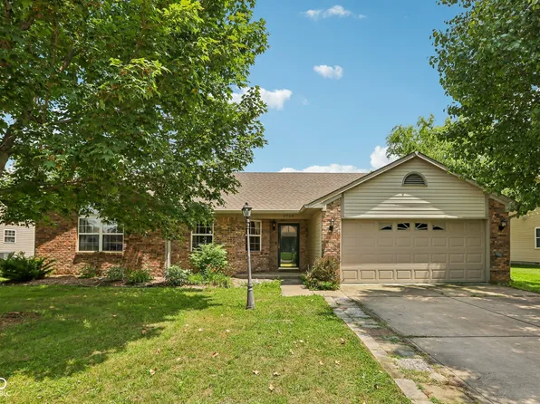 1719 Acorn Rd, Franklin, IN 46131