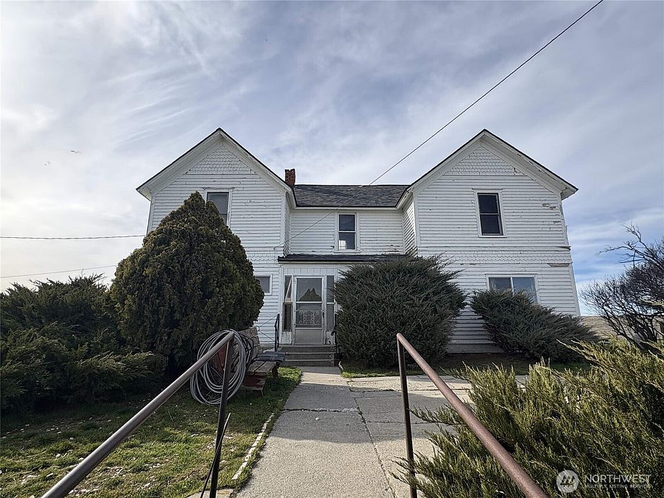 1st image of 1225 Marcellus Road