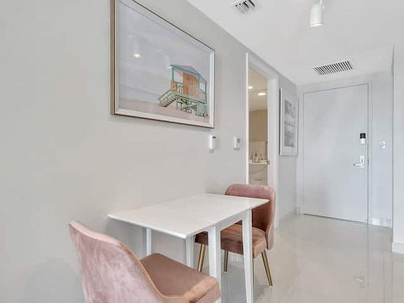 5th image of 485 Brickell Ave APT 2705