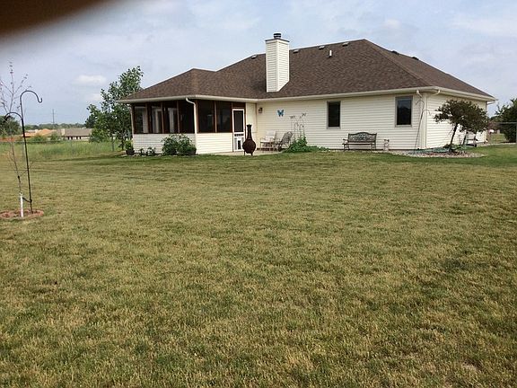2nd image of 1117 Summerwood Cir