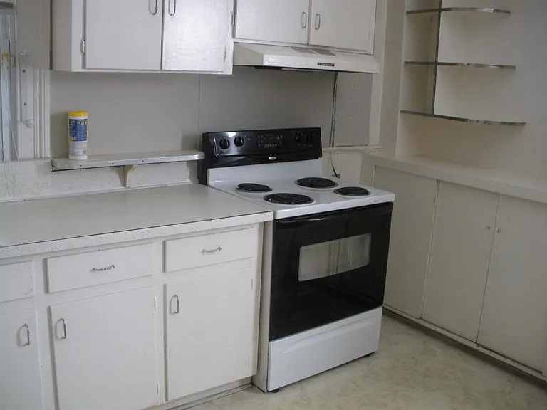 614 Heidt St — Photo 29