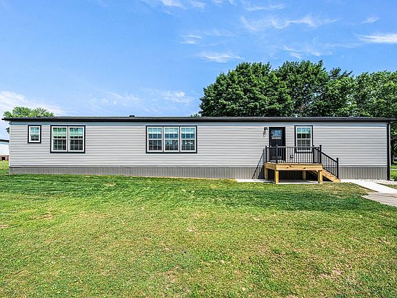 Exterior Image-3-Cavco 24 Green Acres