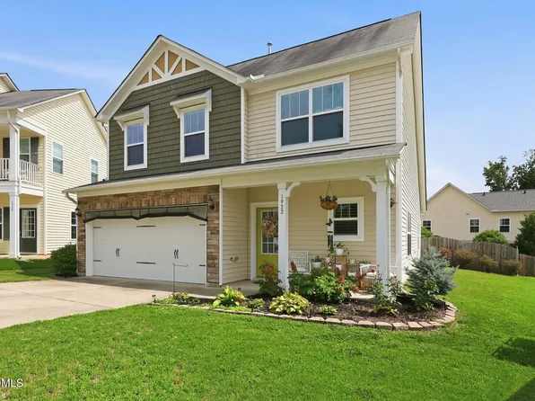 1922 Hinswood Cir, Fuquay Varina, NC 27526
