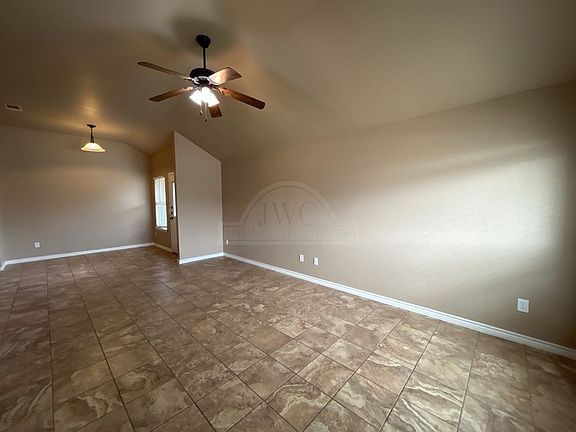 4th image of 406 Sladecek Dr #B