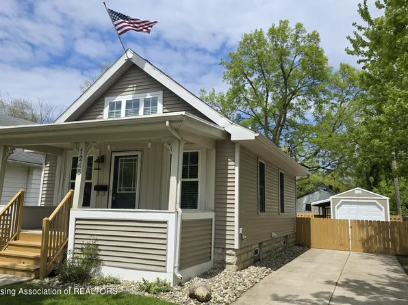 1245 Parkview St, Lansing, MI 48912