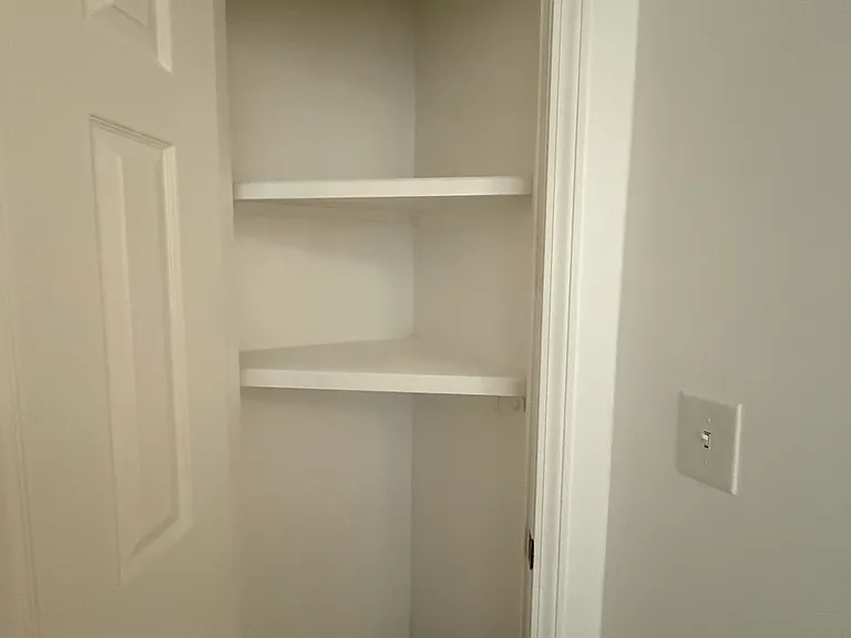 898 Azalea Ct — Photo 17
