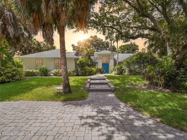 5260 Sand Lake Dr, Melbourne, FL 32934