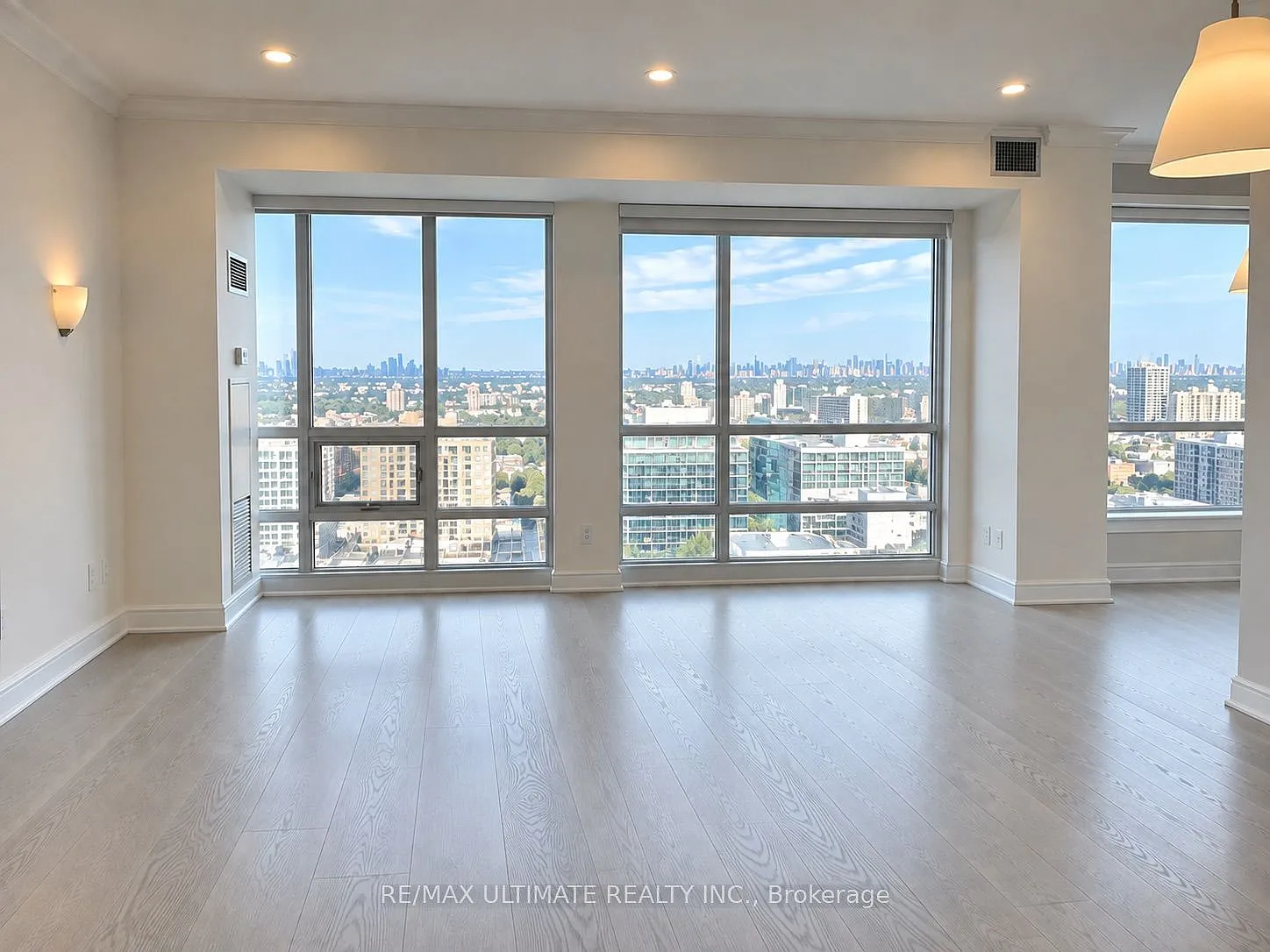 2 bed, $4,700 — Photo 4