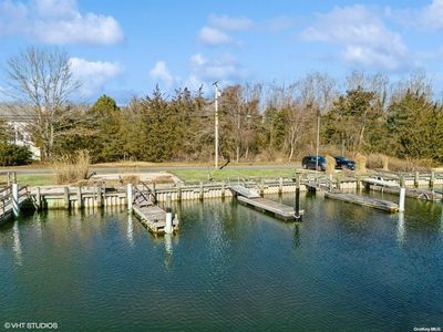 33 Lagoon Court, Riverhead, NY, 11901