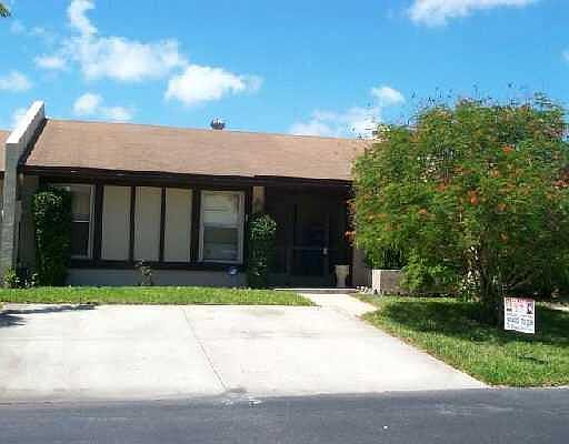 2nd image of 35 Knightsbridge Lane